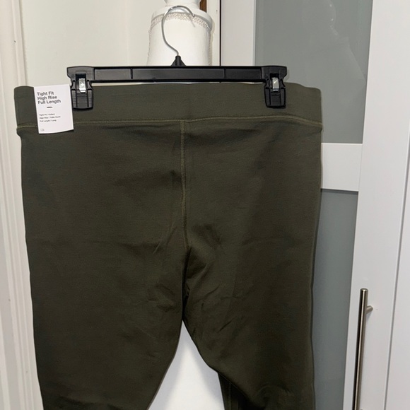 Nike Dark Green Leggings with White Accents - Picture 12 of 13